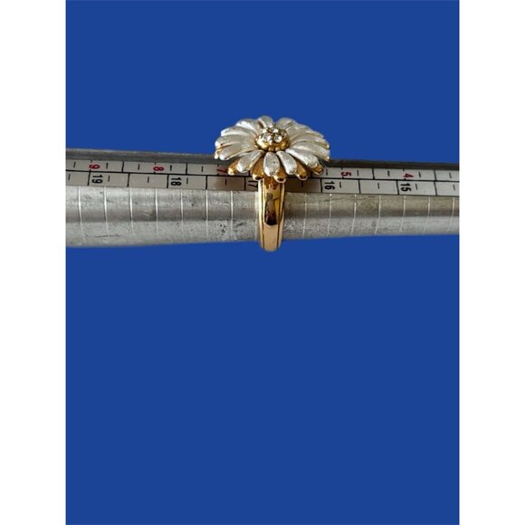 Brighton Petite Petal Ring NWOT Size 6 - Picture 5 of 7